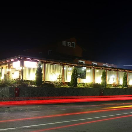 Hotel Romantik Balauseri Ngoại thất bức ảnh